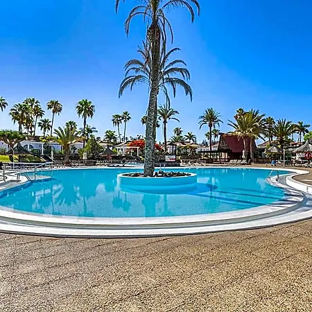 Precioso En Parque Golf Apartamento